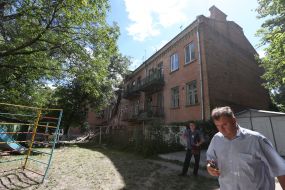 Consequences of gas explosion in an apartment building in Kiev