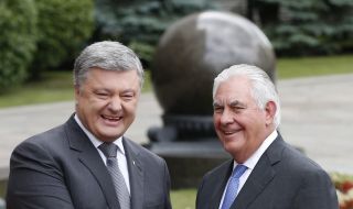 Petr Poroshenko and Rex Tillerson