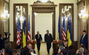 Petr Poroshenko and Rex Tillerson