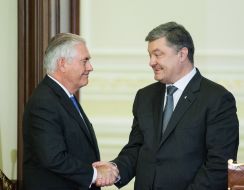 Petr Poroshenko and Rex Tillerson