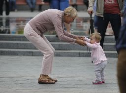 People are dancing waltz