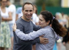 People are dancing waltz