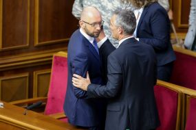 Jens Stoltenberg, Arseniy Yatsenyuk