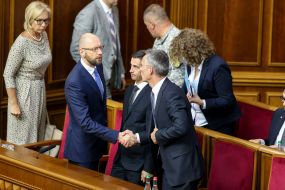 Jens Stoltenberg, Arseniy Yatsenyuk