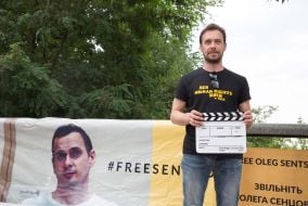 Активисты поздравили Сенцова с днем рождения