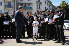 Petro Poroshenko during the transfer of cars for the police