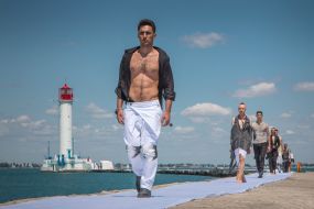 Models on the raid mole of the Vorontsov lighthouse in Odessa