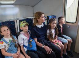 Marina Poroshenko met with children from the front-line territories