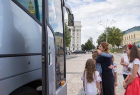Marina Poroshenko met with children from the front-line territories