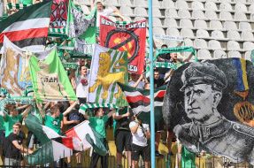 Fans of FC "Karpaty" (Lviv)