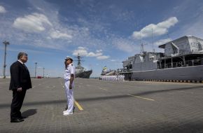 Petr Poroshenko on the frigate "Getman Sagaidachny"