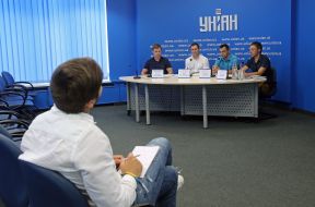 Участники пресс-конференции