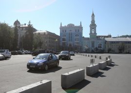 Перекрита для руху транспорту Контрактова площа