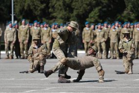 Показательные занятия по боевой подготовке