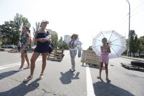 Kyiv residents blocked Kharkiv highway
