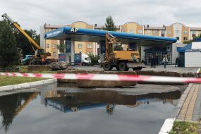 Dismantling of an illegal gas station
