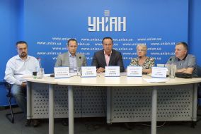 Участники пресс-конференции