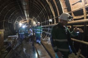 Владимир Гройсман ознакомился с ходом строительства метро