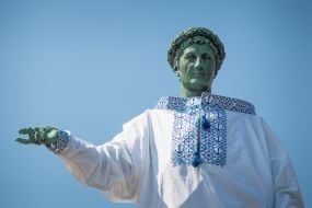 Monument to Duke de Richelieu in vintage