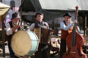 The band "Brothers Gadiukiny"