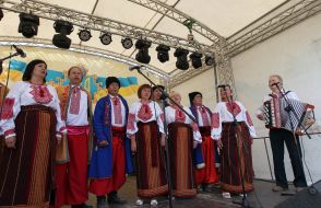 Performances of art groups