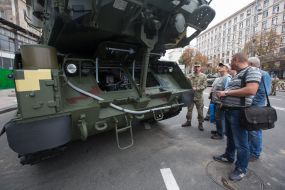 Выставка военной техники "Мощь непокоренных"