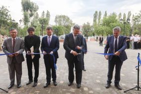 Открытие обновленного здания театра в Луганске