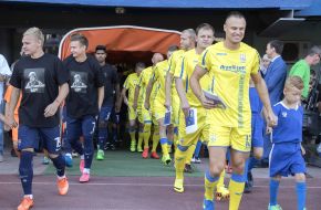Match between FC "Mariupol" and team of veterans of football
