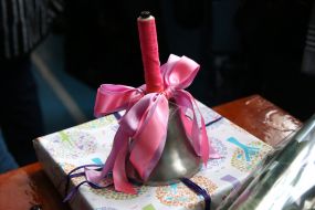 Школьный колокольчик