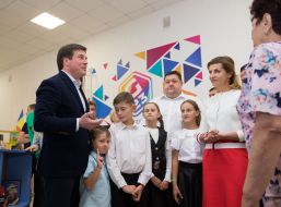 Marina Poroshenko and Gennady Zubko