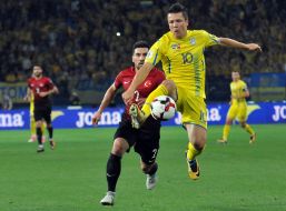 Shener Ozbayarakly, Yevgeny Konoplyanka