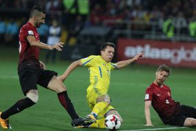 Serdar Aziz, Yevgeny Konoplyanka