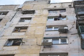 Damaged building in Avdeevka