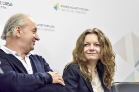 Ivan Malkovich, Oksana Forostina