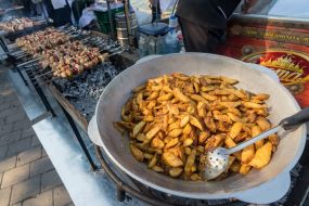 Potatoes and shish kebabs
