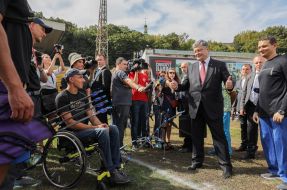 Poroshenko visits training of the Ukrainian team "Invictus Games"