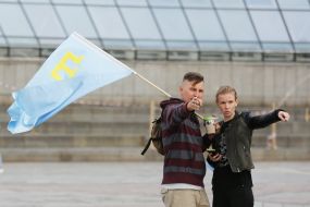 Участники митинга в поддержку Ахтема Чийгоза