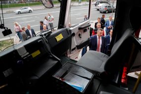 Виталий Кличко осмотрел выставку техники