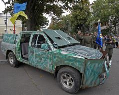 Passenger car pick-up truck