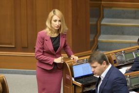 Анна Романова