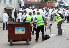 Hasidim in Uman