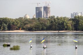 Eco-activists demonstrate the Dnipro riverbeds