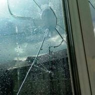 Розбите скло