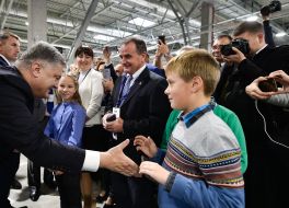 Petro Poroshenko at the opening of the plant Leoni AG