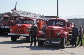 Festival of retro-technics OldCarLand