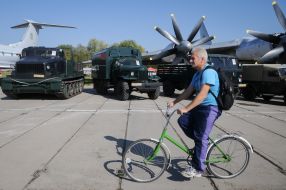 Festival of retro-technics OldCarLand