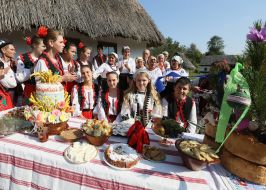 Folklore and ethnographic holiday "Autumn Wedding"