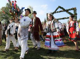 Folklore and ethnographic holiday "Autumn Wedding"