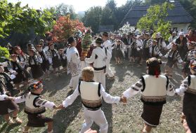 Folklore and ethnographic holiday "Autumn Wedding"