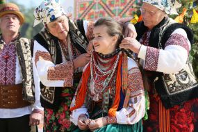 Folklore and ethnographic holiday "Autumn Wedding"